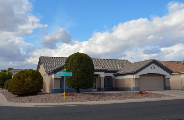 SUN CITY WEST CHARM: Serene 2 Bd Home Near Palm Ridge Rec Ctr, Golf & Pickleball