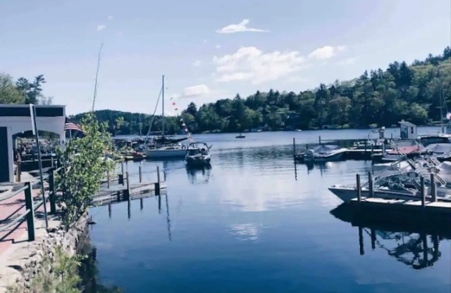 Sunapee Harbor Home Drive to Mountain 7-Bed Pet Friendly Arcade Walk to Marina