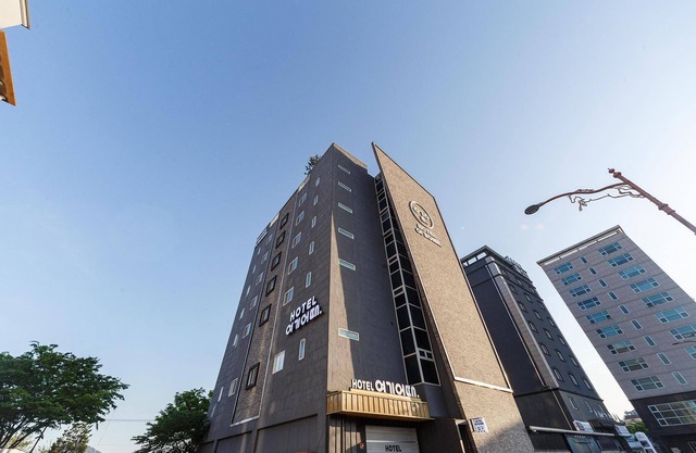 Suncheon Hotel Yeogieutte