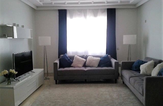 Sunny apartment in the Iberia district
