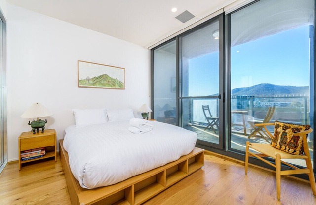 Sunny City Escape Steps from Lonsdale Street