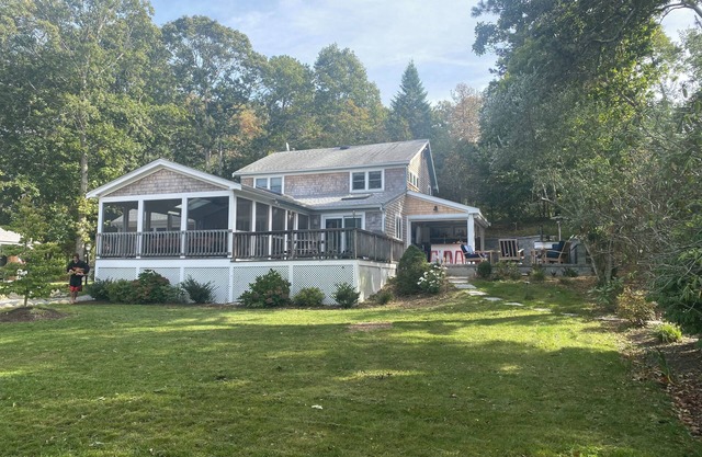 Sunny Falmouth vacation home with walk to beach