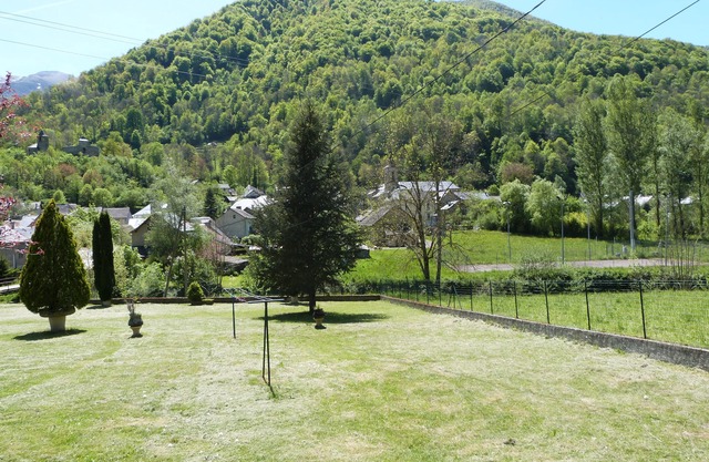 SUNNY HOUSE MOUNTAIN VIEW