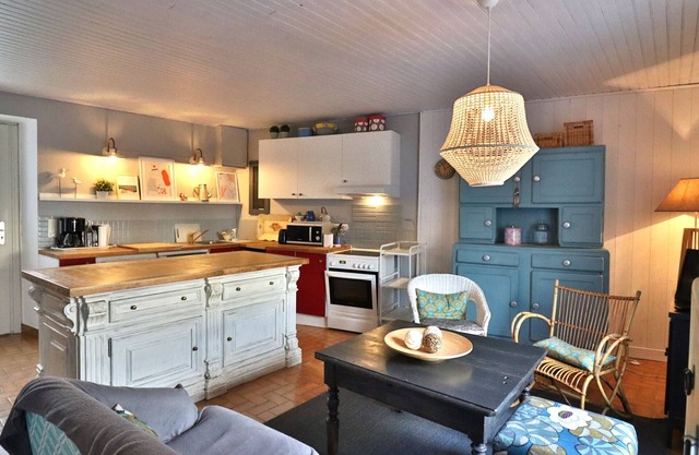 Sunny house near beaches at 200m