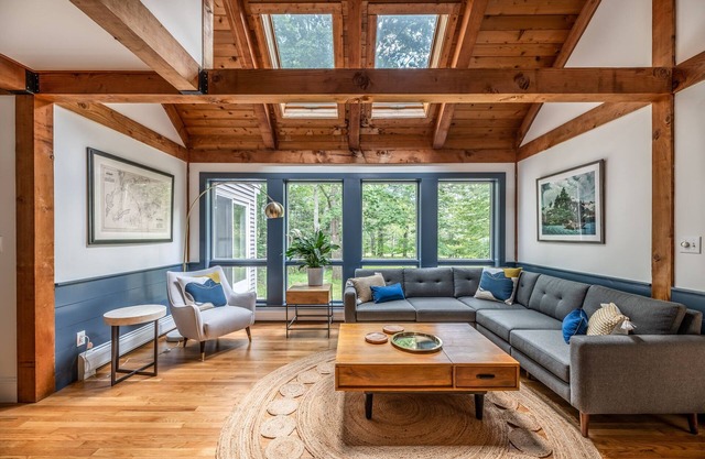Sunny, Modern Family Retreat