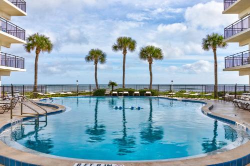 Sunny Ormond Beach SOB Condo Pool No Drive Beach