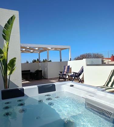 Sunny Palm Villa