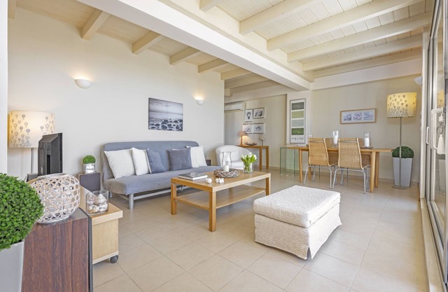 Sunny Penthouse & Modern Amenities ★ Sea View ★