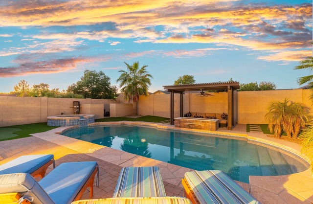 Sunny San Tan Valley Home w/Backyard Oasis!