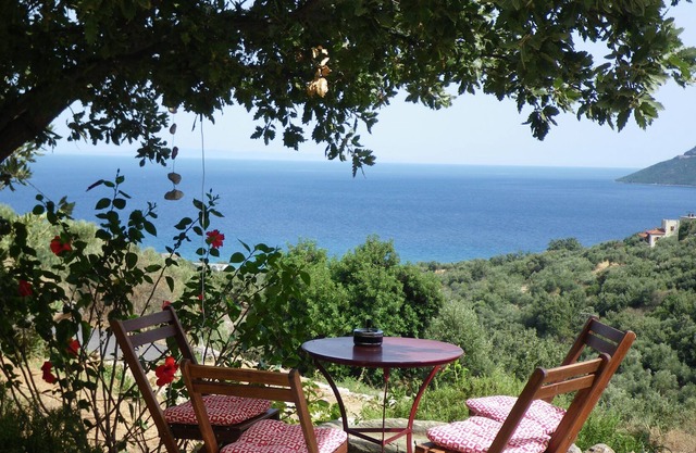 Sunny side, a holiday home for families, groups and individualists