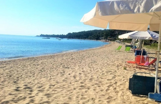 Sunny Villa Sea View by RentalsPro