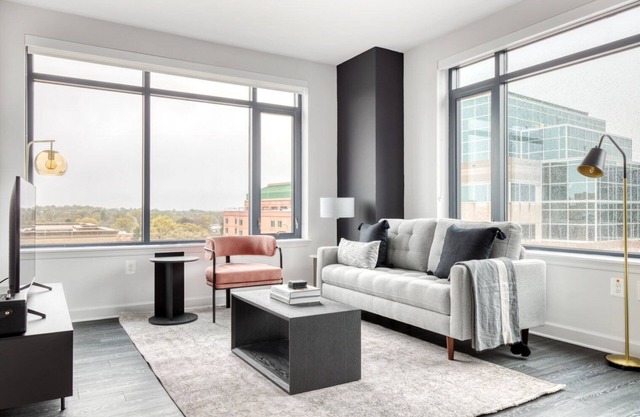 Sunny Virginia Square 1BR w/Gym & W/D, steps to Metro, by Blueground