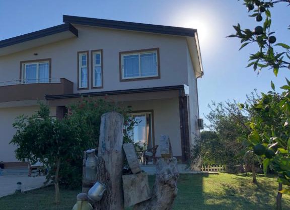 Sunnyside Villa