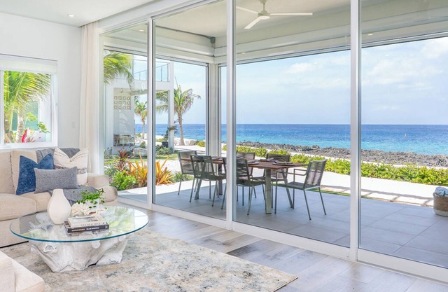 Sunset Point - New Oceanfront Luxury 3 Bed Condo with Stunning Views and Diving