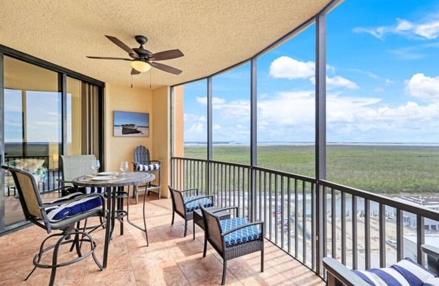Sunset Siesta |Cape Harbour Amazing Sunset View - 2/2 Luxury Condo