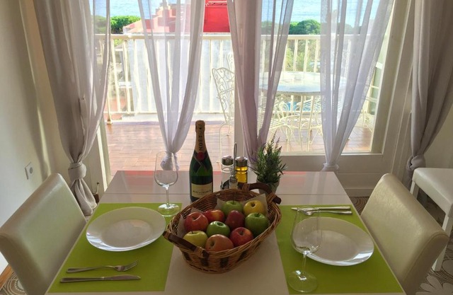 Sunshine apartment with great sea view and terrace in Malgrat de Mar