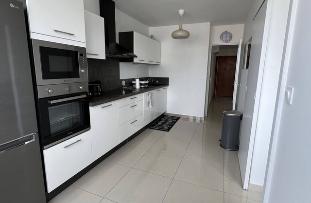 Super 4 Rooms refurbished