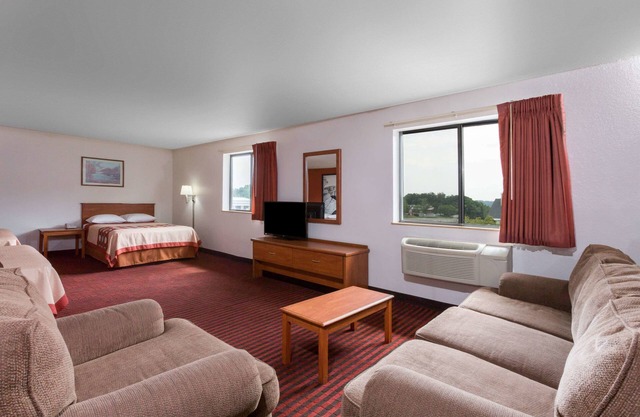 Super 8 by Wyndham Dumfries/Quantico