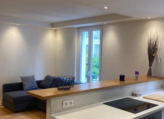 Super appartement refait à neuf beaucoup de charme