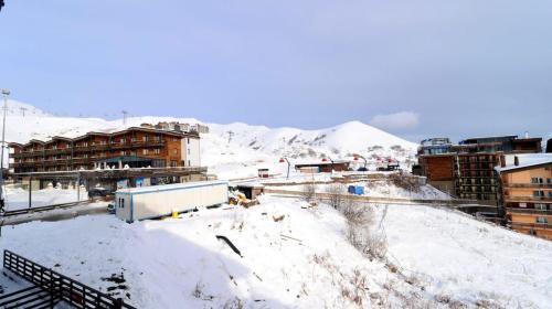 Super Bright & Stylish Apartment In Gudauri - by Wehost