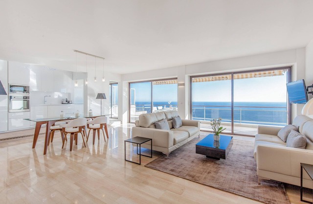 SUPER CANNES/GOLFE JUAN LUXURY APARTMENT SEA IMPRENABLE SEA. PRIVATE FLOOR