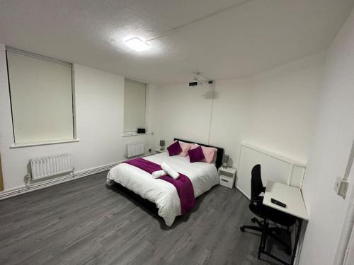 Super double bedroom zone 1