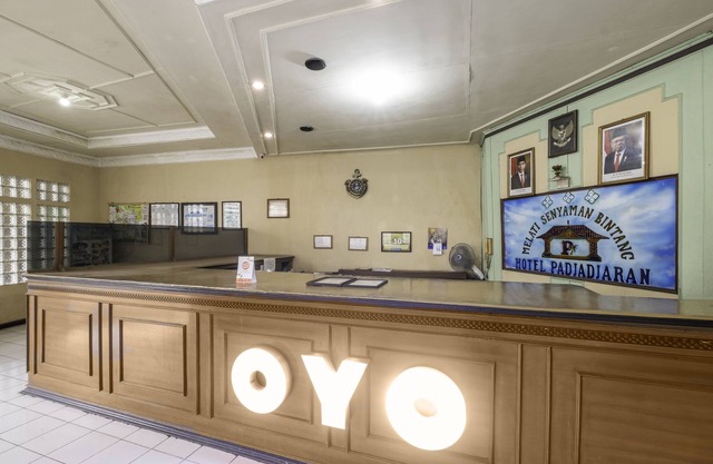 Super OYO 2346 Hotel Padjadjaran 1
