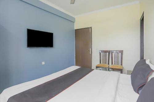 Super Townhouse Green Park Residency 1