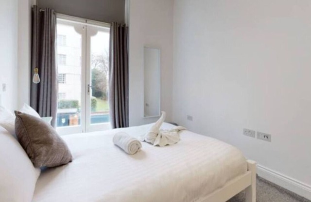 Superb 2 Bed Flat in Camden - 5min walk to tube