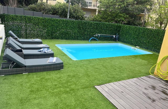 Superb 5-room family home with Cannes pool