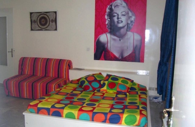 Superb furnished apartment for rent opposite Dakar Cathedral.