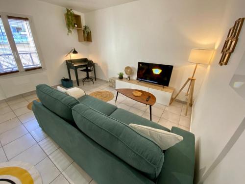 Superbe appartement 2 pièces, plein centre ville.
