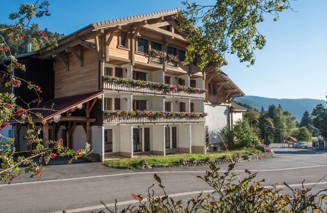 Superbe appartement premium 42m² rénové terrasse wifi vue montagne