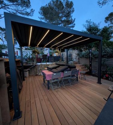 superbe mobil home, climatisé, ss vis a vis, au calme, dans super domaine