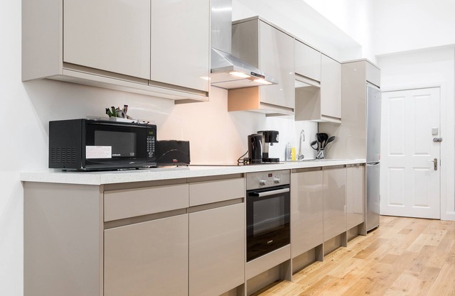 Superior Apartment - Close to Liverpool St station