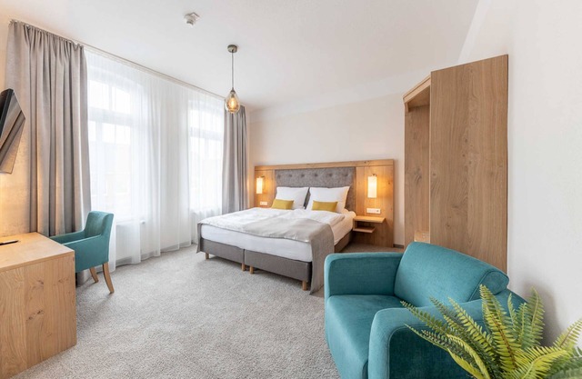 Superior double room 12 (top floor right) - 24/7 self-check-in, 14008