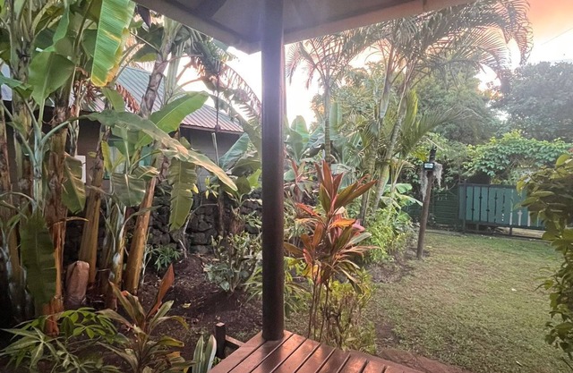 Superior double cabin near the airport and Hanga Roa downtown.