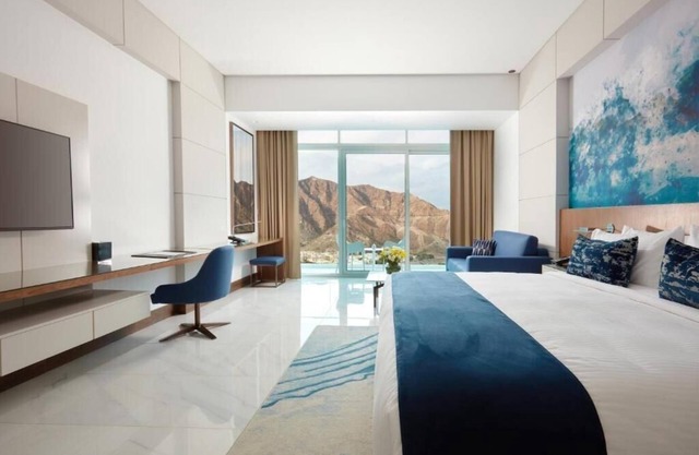 Superior King Room Near Sandy Beach