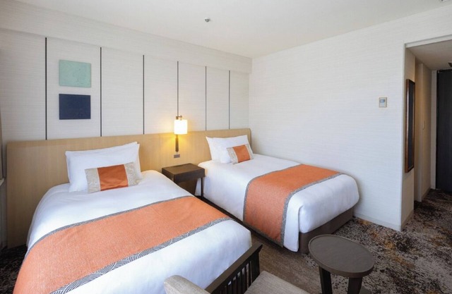 Superior Twin hotel with AC, WiFi, fitness room in superb Minato City