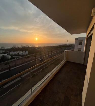 Surf & Sea Vista