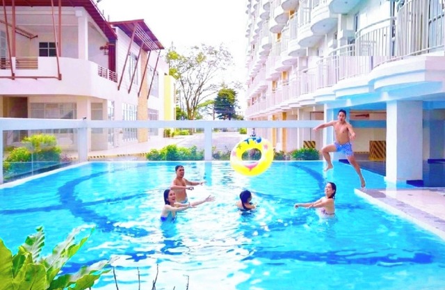 SweetLove 2BR, 2 Baths, 12 ꆜ *View-Deck *free Pool, Parking