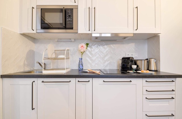 Sweett | Monsigny V - One Bedroom Apartment, Sleeps 3