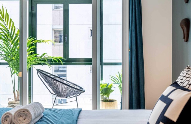 Sweett | Wagram Suite III