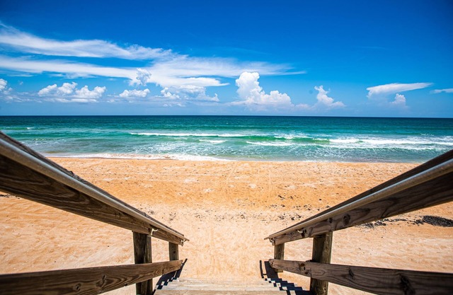 Sweetwater House 2bd/2bath - Walk to Beach!
