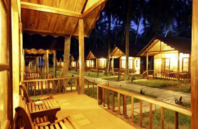 Symphony Palms Beach Resort