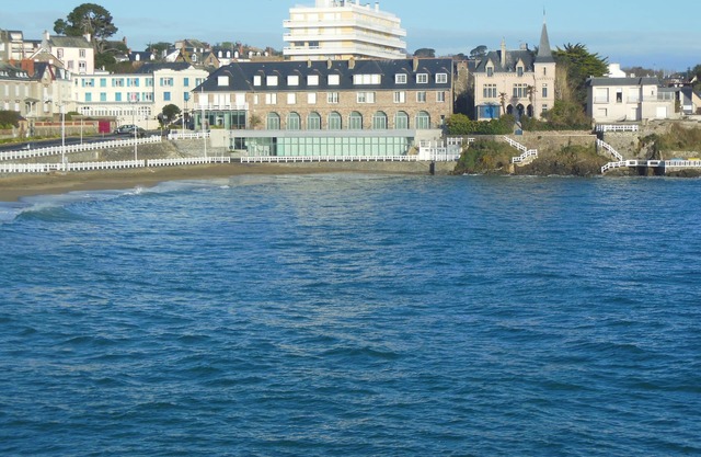 T2 apartment for 4 people "feet in the water" (beach 20 meters)
