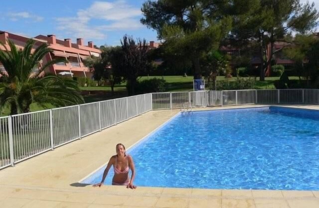 T2 by the sea, 150 m to the beach/sea, TOPP prices, FREE: WLAN, pool, tennis