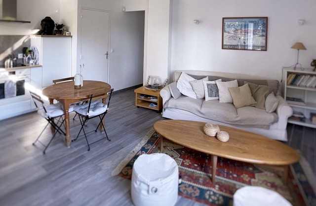 T2 detached - Quiet - Beach less than 10 min. walk