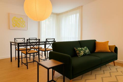 T2 lumineux cosy avec terrasse - parking privée & métro Borderouge 5 min - proche centre ville