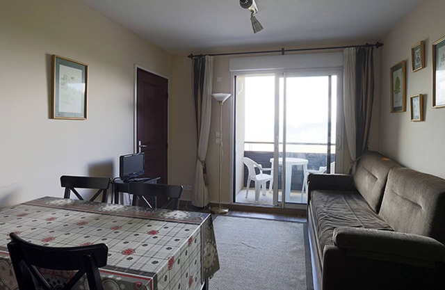 T3 Apartment in Peyragudes, Ski-In/Out, Spa Access and Covered Parking